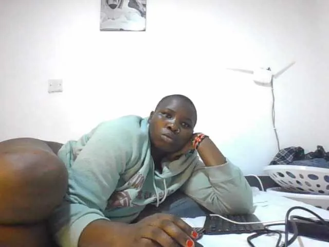 mayadashaaa – webcam model profile photo Image 3