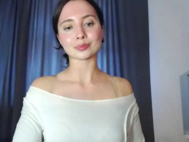 xlunami – webcam model profile photo Image 19