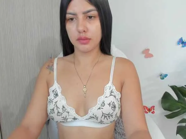 shiny-lily – webcam model profile photo Image 17