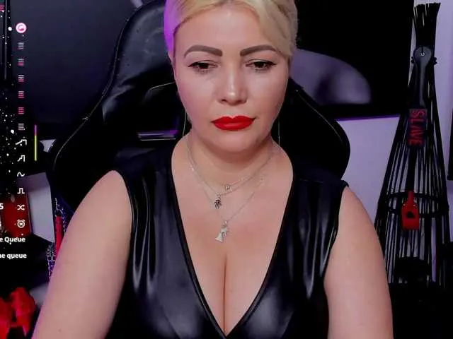 Mistress-Marilyn Image 16