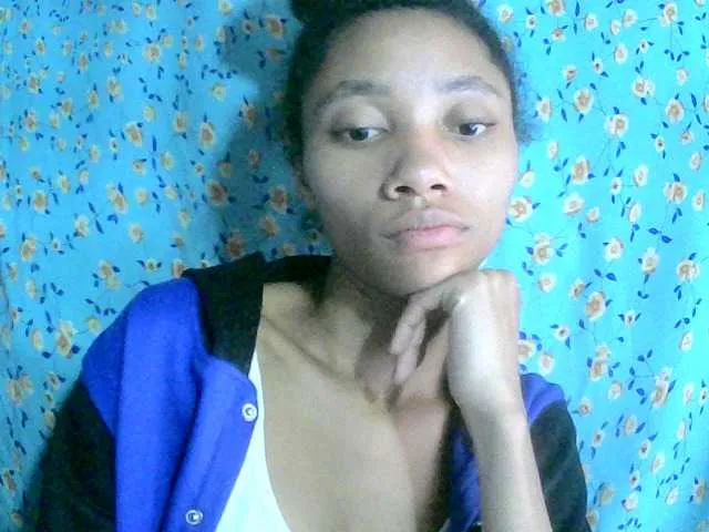 biancastrongg – webcam model profile photo Image 10