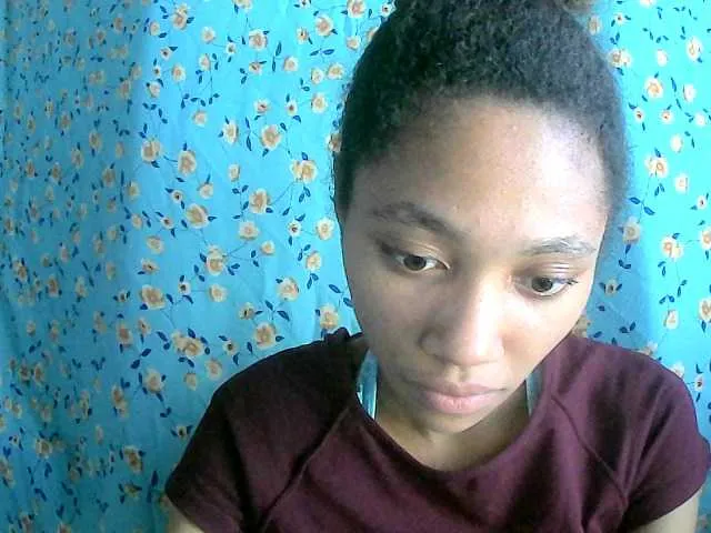 biancastrongg – webcam model profile photo Image 12