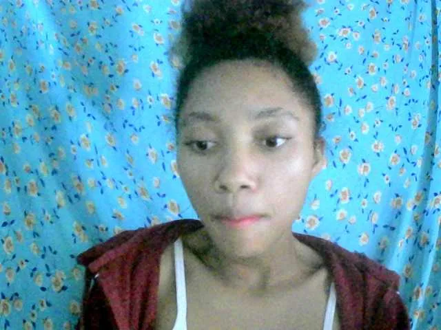 biancastrongg – webcam model profile photo Image 4