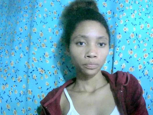 biancastrongg – webcam model profile photo Image 9