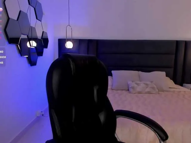 WhoreRobot – webcam model profile photo Image 16