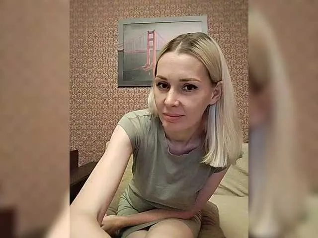 MaddieBryggs – webcam model profile photo Image 6