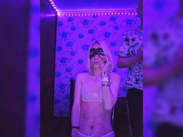 your_dolls – webcam model profile photo Image 8