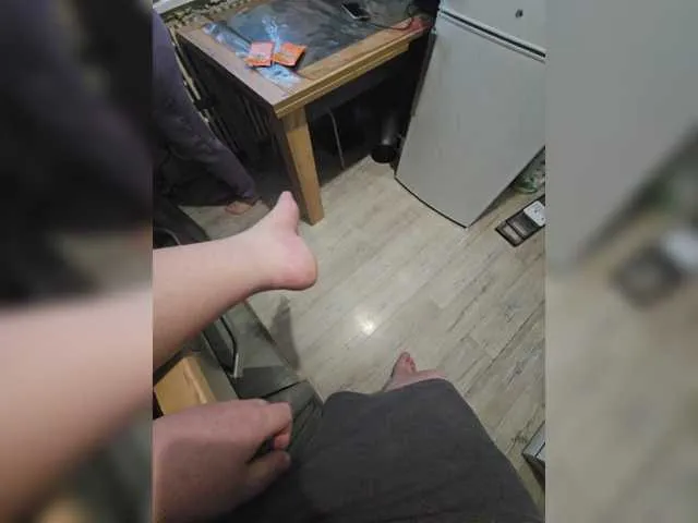 WhoreRobot – webcam model profile photo Image 11