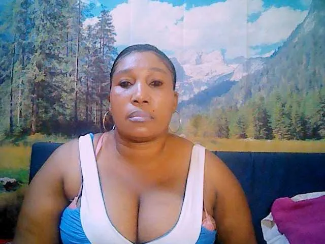 millemimi – webcam model profile photo Image 2
