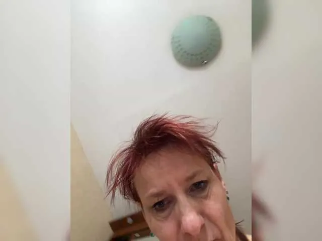 LolaDoll – webcam model profile photo Image 12