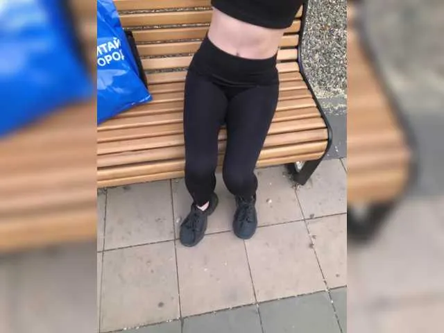 VikaAndMilana – webcam model profile photo Image 2