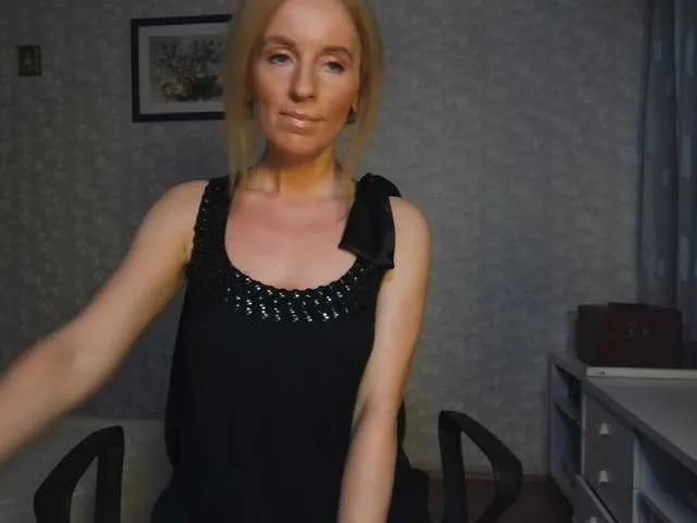 AlexisGrays – webcam model profile photo Image 19