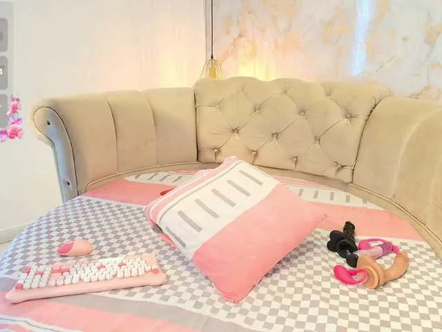 ohmygoddestkimmy – webcam model profile photo Image 16