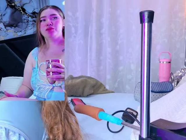 loveuniverse8 – webcam model profile photo Image 3