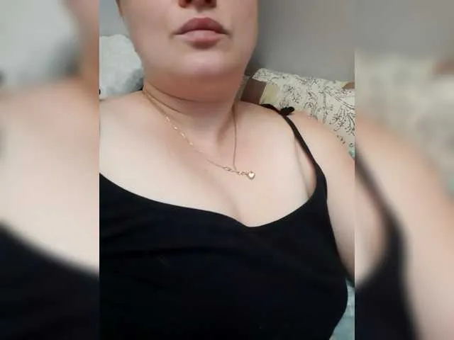 LolaDoll – webcam model profile photo Image 2