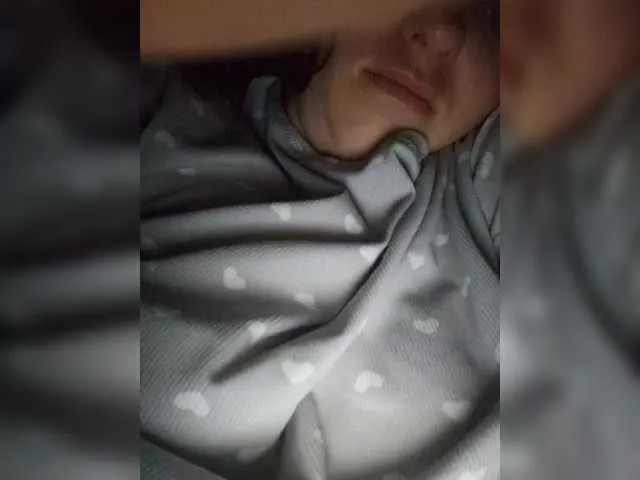 millemimi – webcam model profile photo Image 9