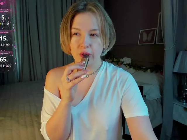 agatha__milf – webcam model profile photo Image 11