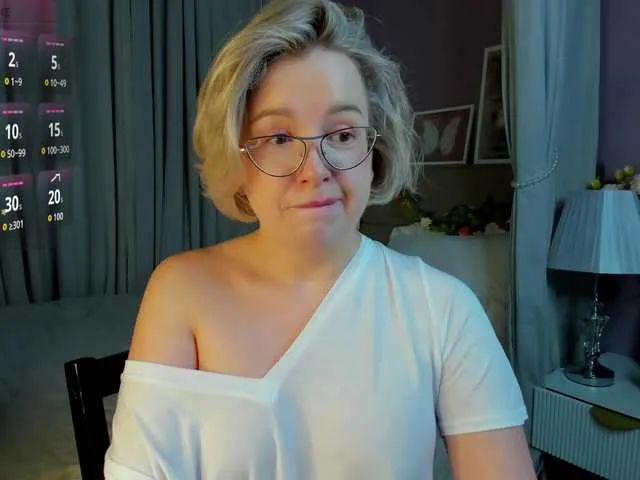 agatha__milf – webcam model profile photo Image 12