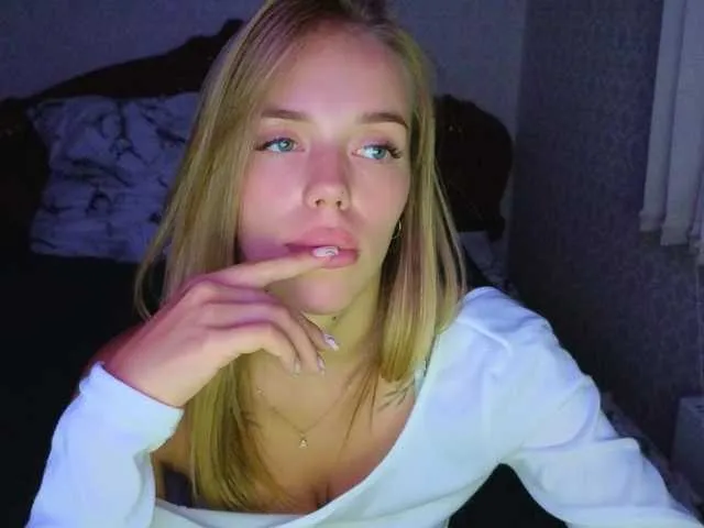 misshowl – webcam model profile photo Image 6