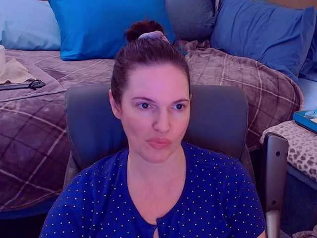 vixenvictoriaa – webcam model profile photo Image 11