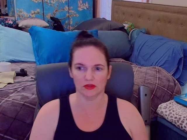 vixenvictoriaa – webcam model profile photo Image 14