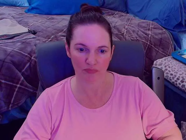 vixenvictoriaa – webcam model profile photo Image 9