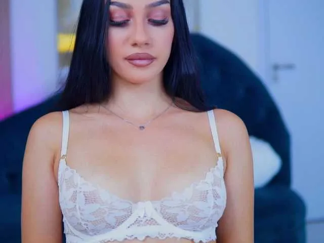 ftmblueyes – webcam model profile photo Image 14