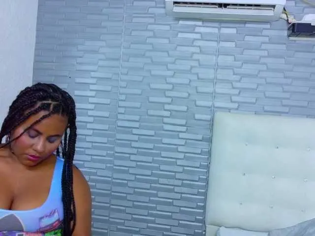 kikiolovely – webcam model profile photo Image 10
