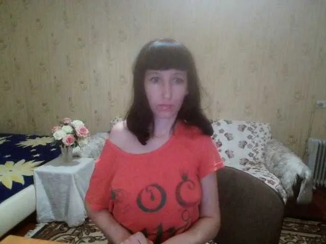 Laranya – webcam model profile photo Image 3