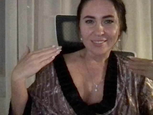 bunnydollstella – webcam model profile photo Image 2