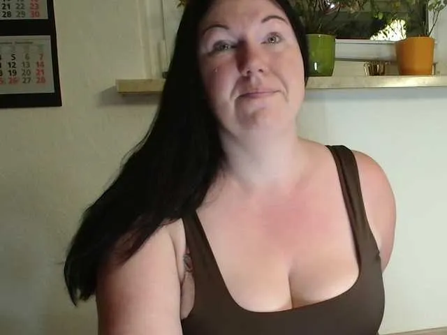 MinniMia – webcam model profile photo Image 17