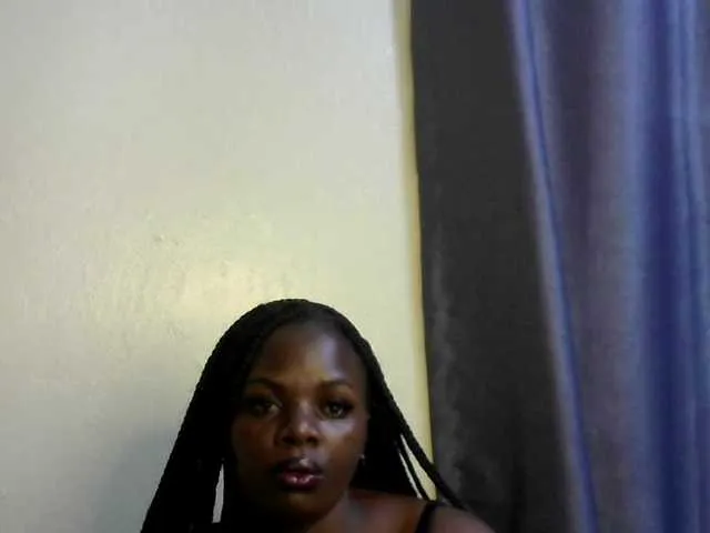 ukk_bit – webcam model profile photo Image 17