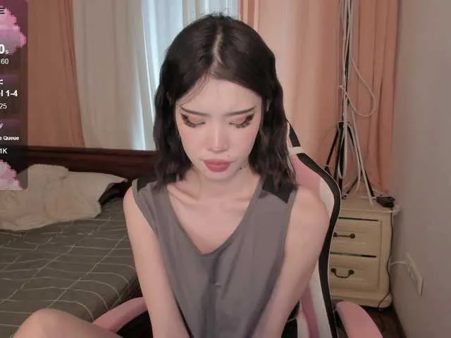 millemimi – webcam model profile photo Image 6