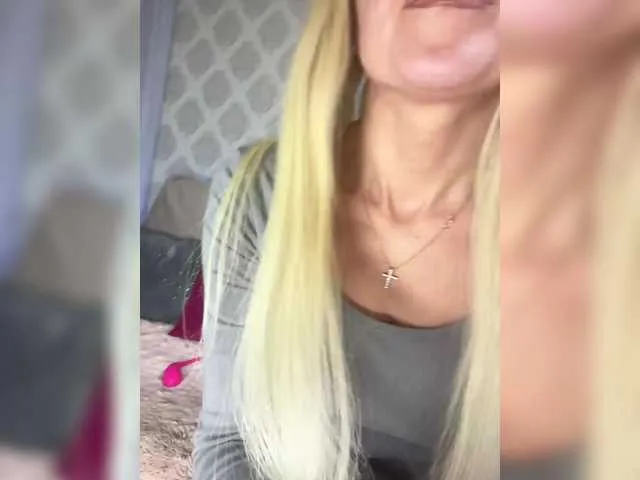 StarKristy – webcam model profile photo Image 4