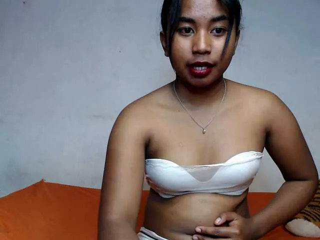 xunybany – webcam model profile photo Image 3