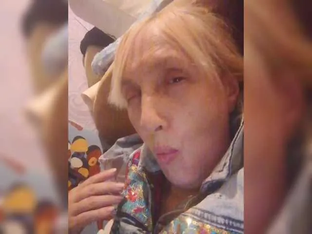 MiaTonyy – webcam model profile photo Image 5