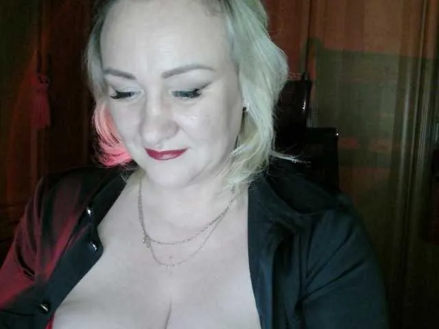 bunnydollstella – webcam model profile photo Image 9