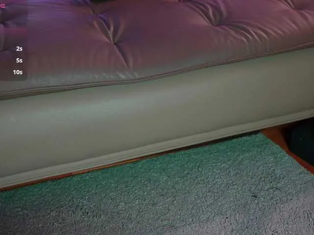 ftmbiggestclit – webcam model profile photo Image 15