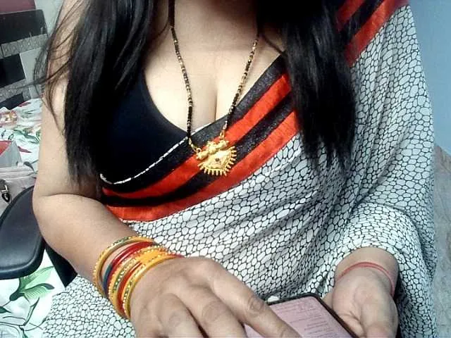 MurkaLux – webcam model profile photo Image 2