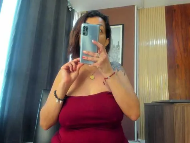 soffy-and-boss – webcam model profile photo Image 7