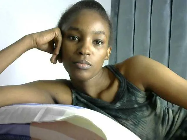 Petite20 Image 6