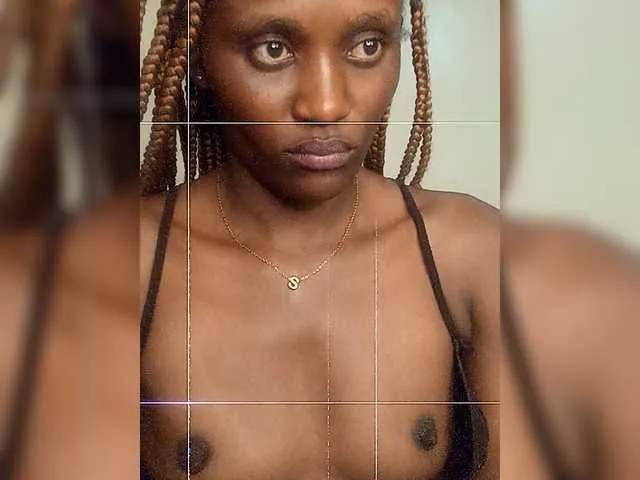 Petite2018 – webcam model profile photo