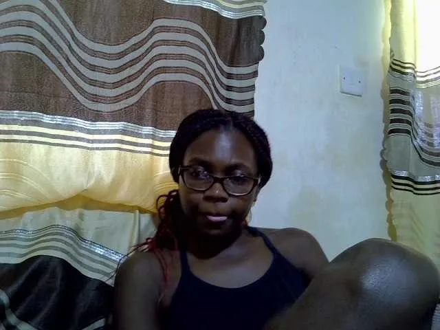 Likachkaa – webcam model profile photo Image 16