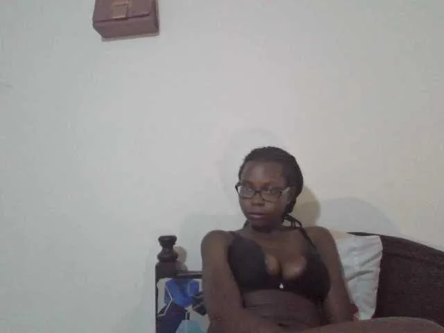 petitehotgirl Image 3