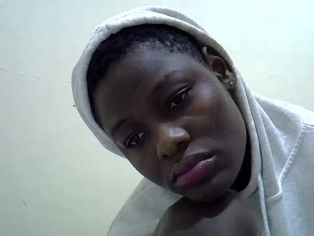 gianna_latin – webcam model profile photo Image 2