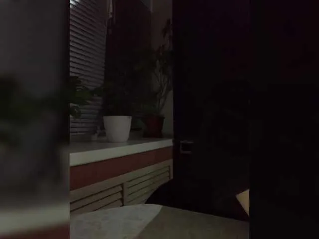 WhoreRobot – webcam model profile photo Image 17