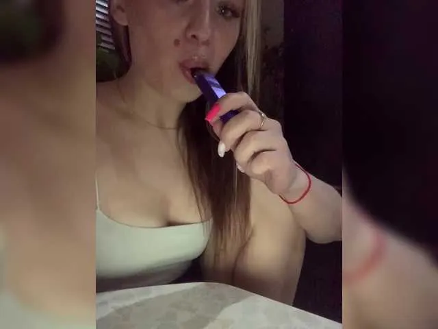 NatashaRouge – webcam model profile photo Image 8