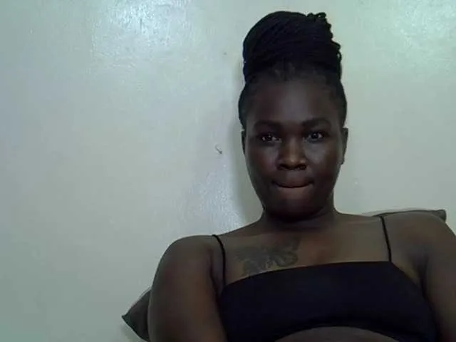 Spermarot – webcam model profile photo Image 10