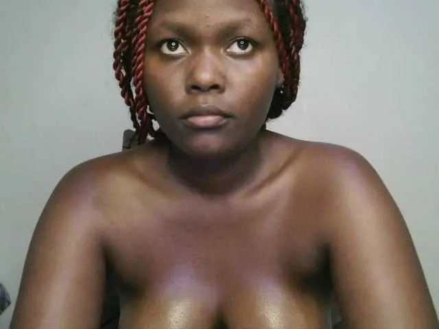 carebear5719 – webcam model profile photo Image 3