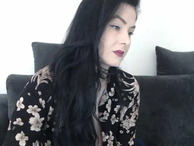 sexy_vania – webcam model profile photo Image 7